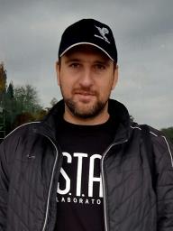 Roman Onishchenko - avatar