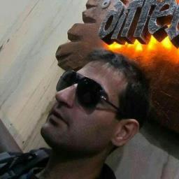 Farzad Garousi - avatar
